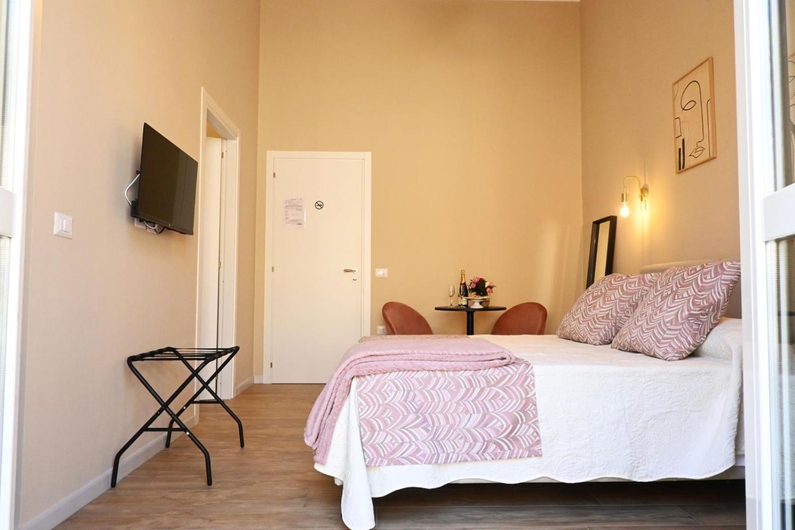 Ta-49 Bed E Breakfast Nápoles Exterior foto